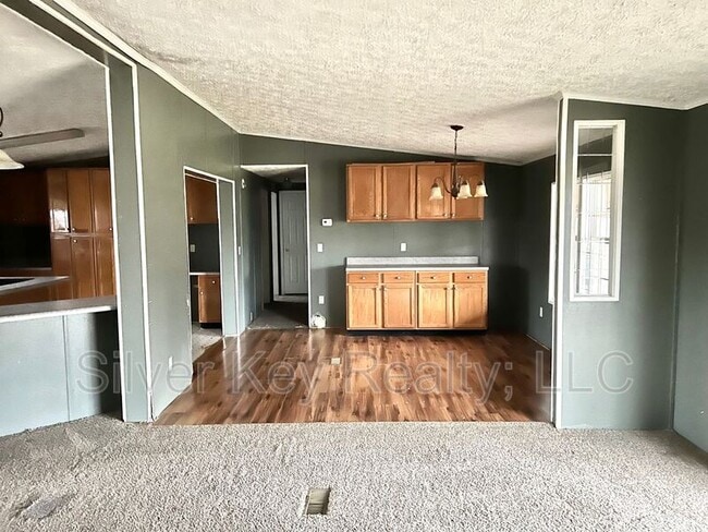 Building Photo - 128 Corn Tassel Shores