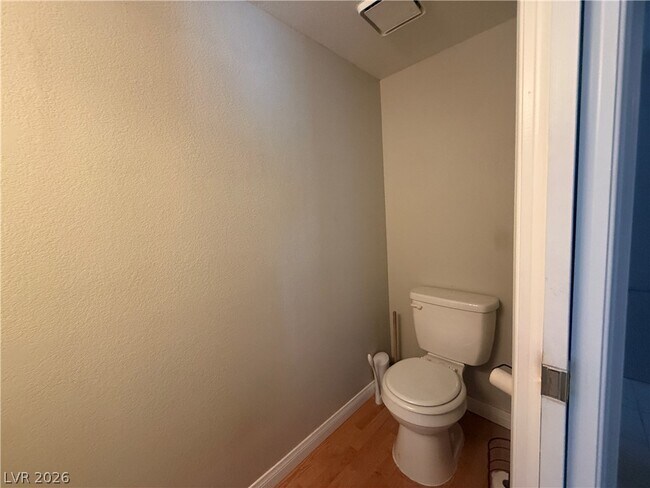 Building Photo - 817 Schooner Dr