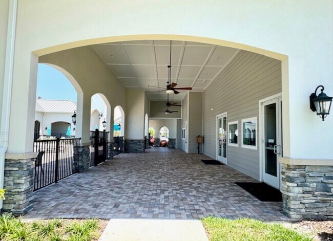 Building Photo - Isles of Lake Nona!! 3 Bedroom 2.5 Bathroom Townhome