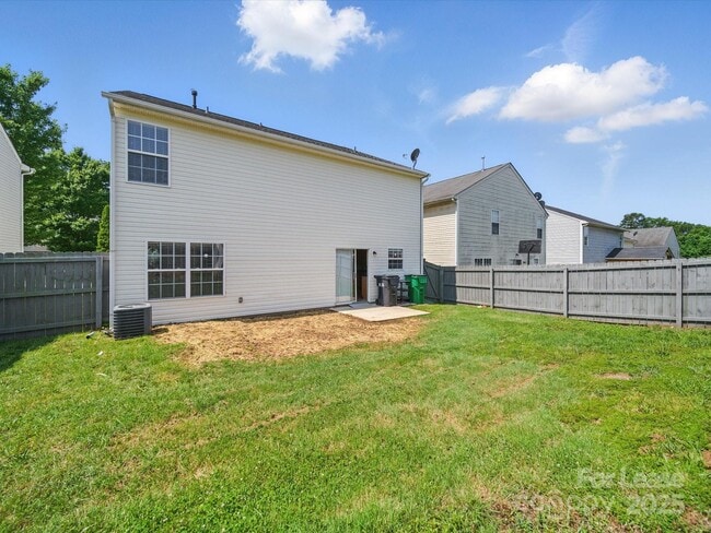 Building Photo - 5203 Grays Ridge Dr