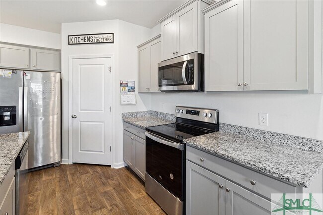 Building Photo - 352 Wedge Cir