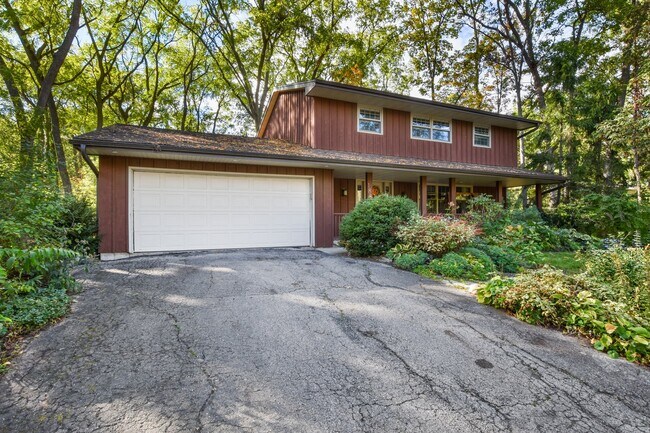 Building Photo - 1889 Paddock Pl