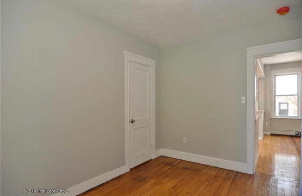 Building Photo - 179 Valley St