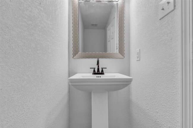 Building Photo - 839 Darbydale Crossing Ln