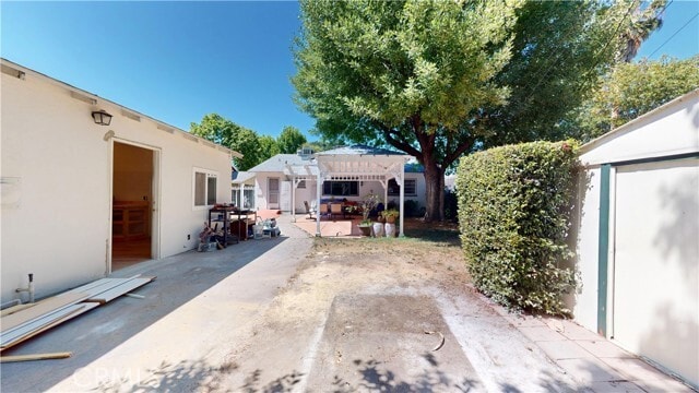 Building Photo - 13322 Valleyheart Dr N