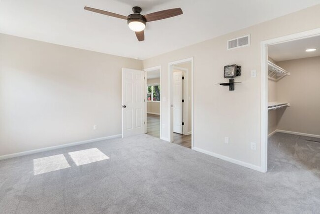 Building Photo - $1,895 | 2 Bedroom, 2 Bathroom House | Pet...