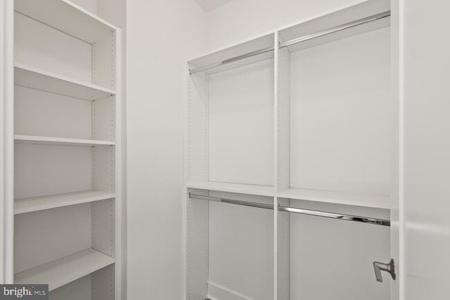 Building Photo - 1211 Northside Park Blvd