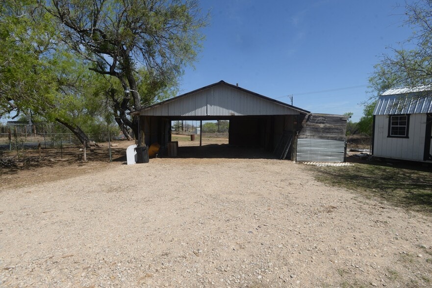 Building Photo - 13598 Old Frio City Rd