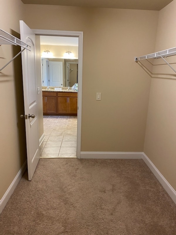 Master Walk in Closet - 603 Bunker Ct