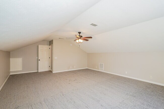 Building Photo - 7405 E Winchester Dr