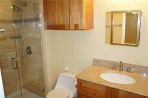 Building Photo - 2912 Charter Oak Dr