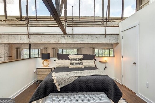 Building Photo - 650 Glen Iris Dr NE