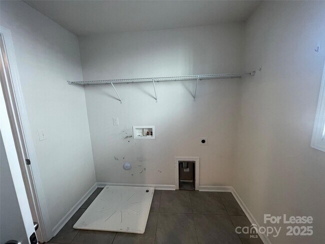 Building Photo - 3025 Burnello Ct