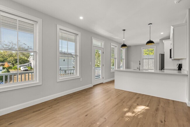 Building Photo - Ember Drive