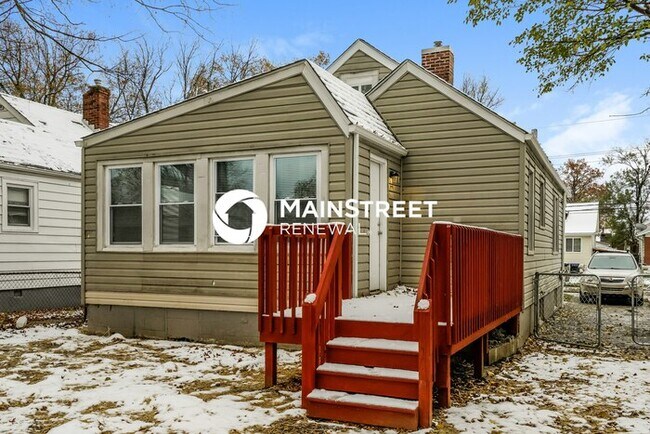 Building Photo - 3 Bedroom Pet-Friendly Home in Louisville, KY with Main Street Renewal