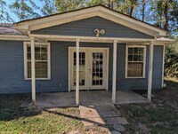 Building Photo - 10607 FM 2767