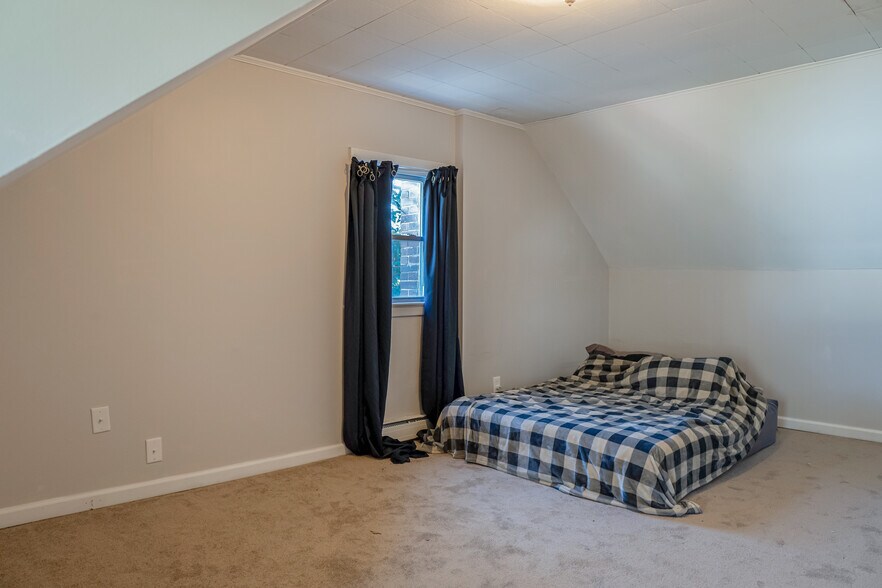 Building Photo - 314 N Shore Rd