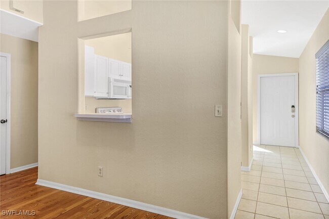 Building Photo - 26705 Little John Ct