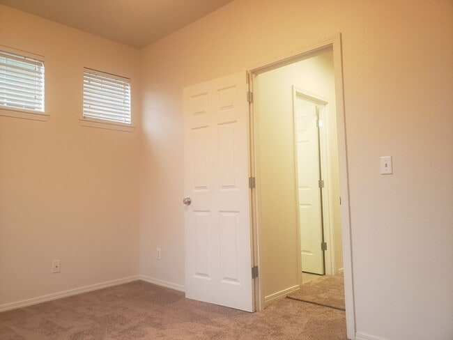 Building Photo - Great Beaverton Home!  rentalsc21.com