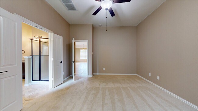 Building Photo - 12314 Meadow Breeze Dr