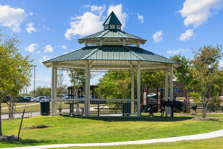 Building Photo - 903 Princeton Hts Blvd