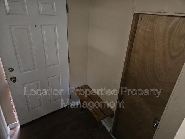 Building Photo - 925 Alabama St