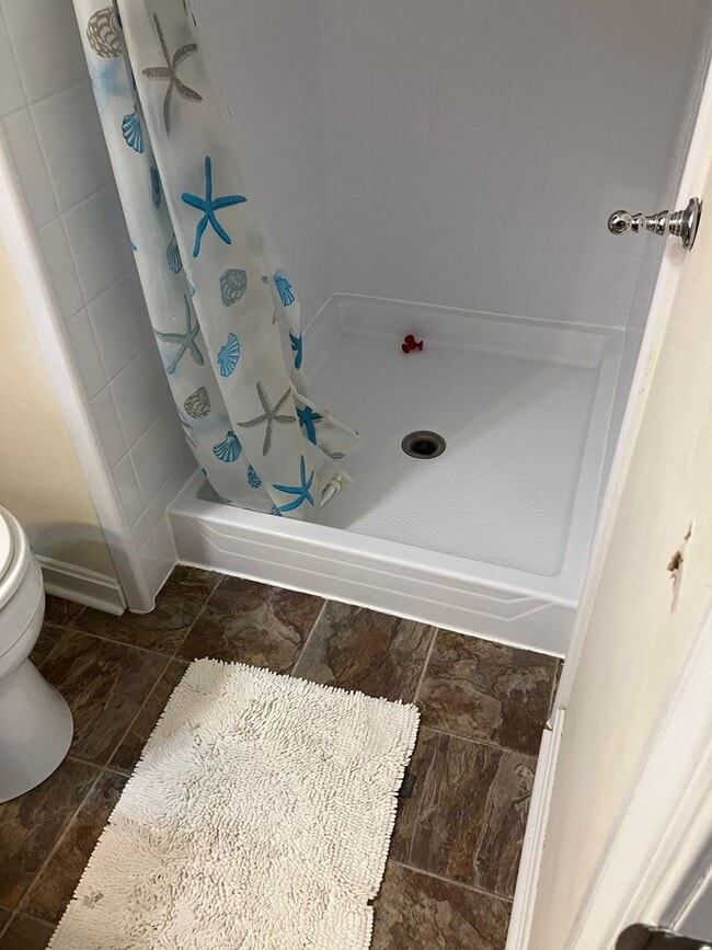 Building Photo - Rambler with full basement