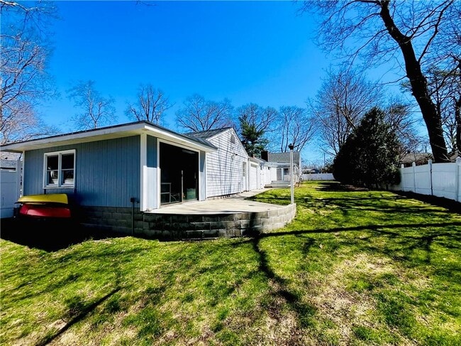 Building Photo - 109 Rogers Ave