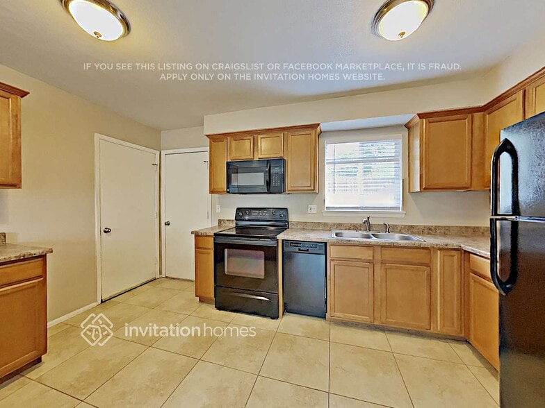 Building Photo - 267 Vehr Dr