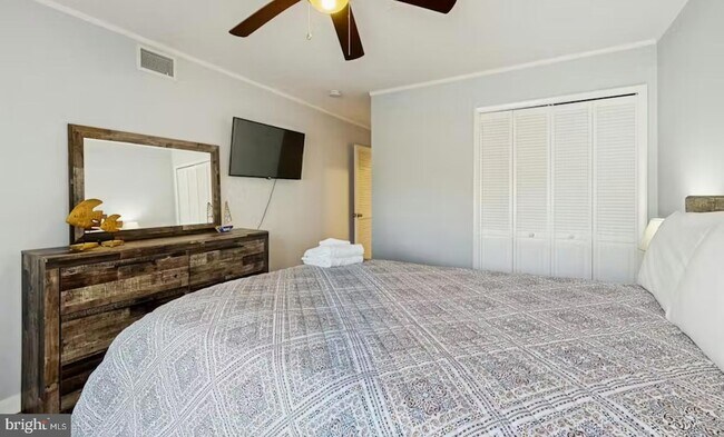 Building Photo - 105 Jamestown Rd