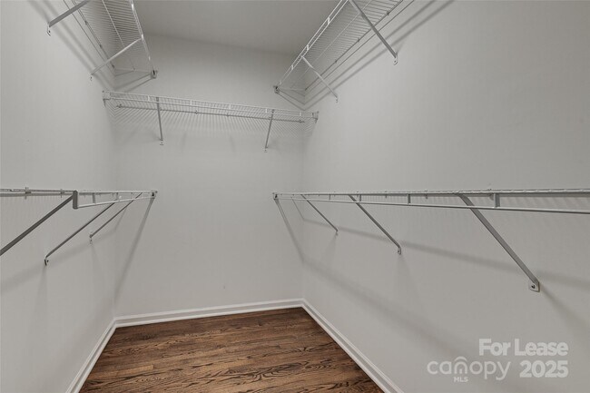 Building Photo - 4624 Waterbell Ln