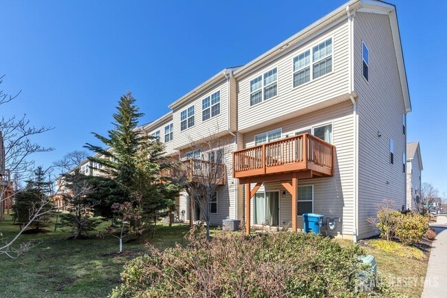 Building Photo - 1302 Hights Farm Rd N