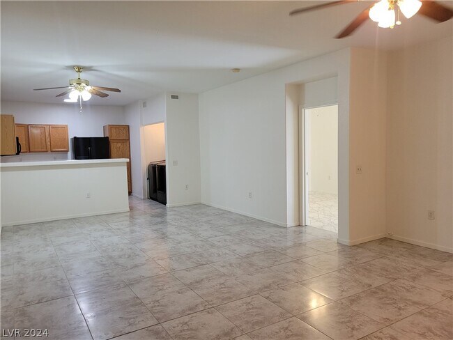 Building Photo - 2053 Jade Creek St