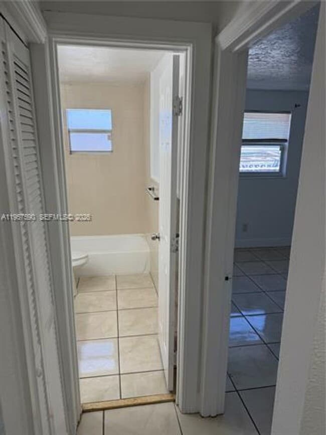 Building Photo - 2287 NW 33rd St