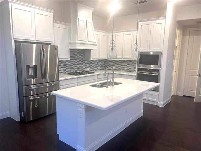 Building Photo - 3647 Sevilla Dr