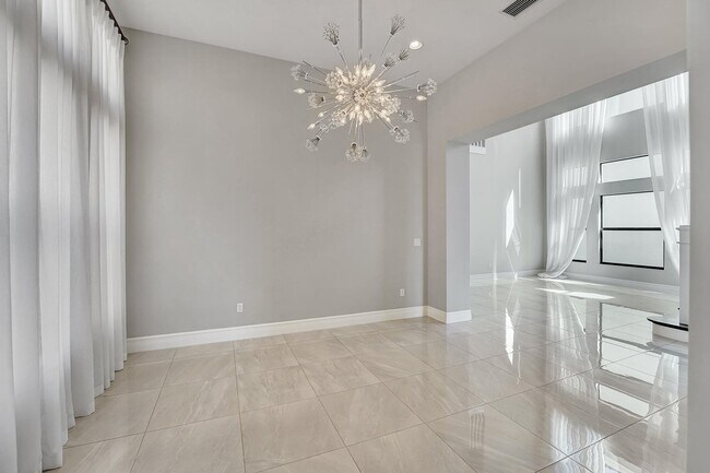 Building Photo - 16317 Cabernet Dr