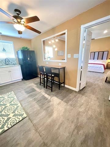 Building Photo - 10480 Parkview Cir