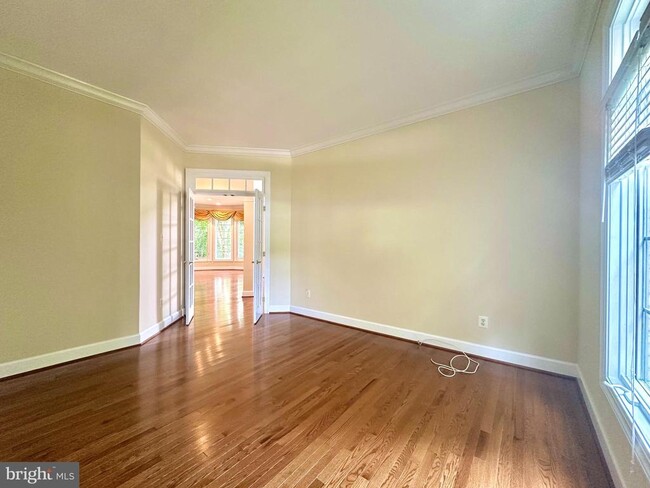 Building Photo - 1460 Carrington Ridge Ln