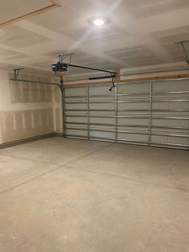 Building Photo - **COMING SOON ** Conway - 4 Bedroom / 2 Bathroom House