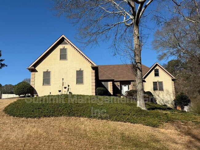 Building Photo - 2405 Twin Creek Ct SW