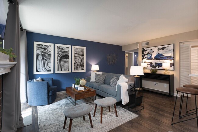 Building Photo - Comfort Meets Style | Ask About Move-In Sp...