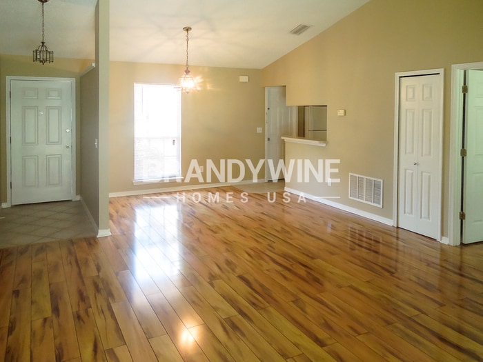 Building Photo - 8145 Mactavish Way W