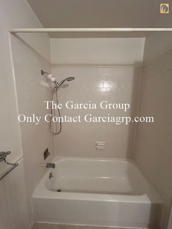 Building Photo - 315 Cervantes Cir