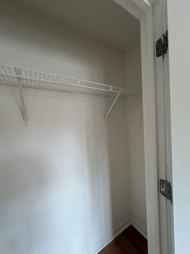 Building Photo - 16-1611 Summers