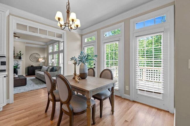 Building Photo - Stunning Newly Remodeled 5BD, 4BA Raleigh ...