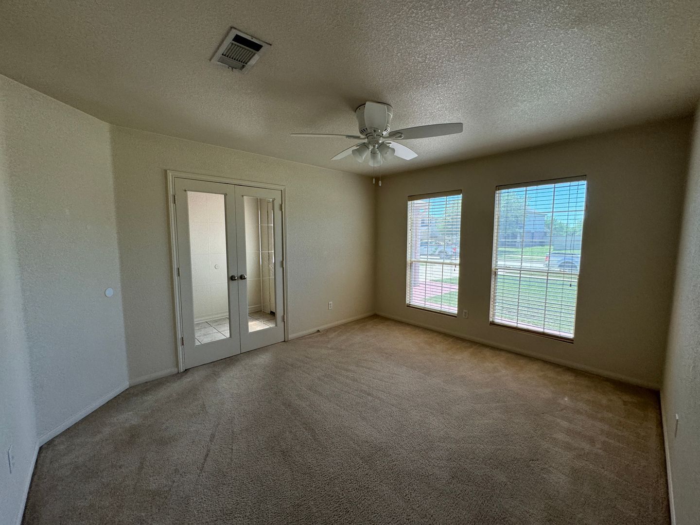 Building Photo - 3301 Bull Run Dr