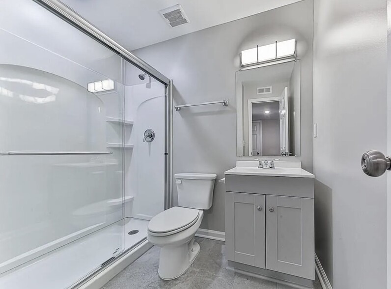 Building Photo - 1166 Booth Rd SW