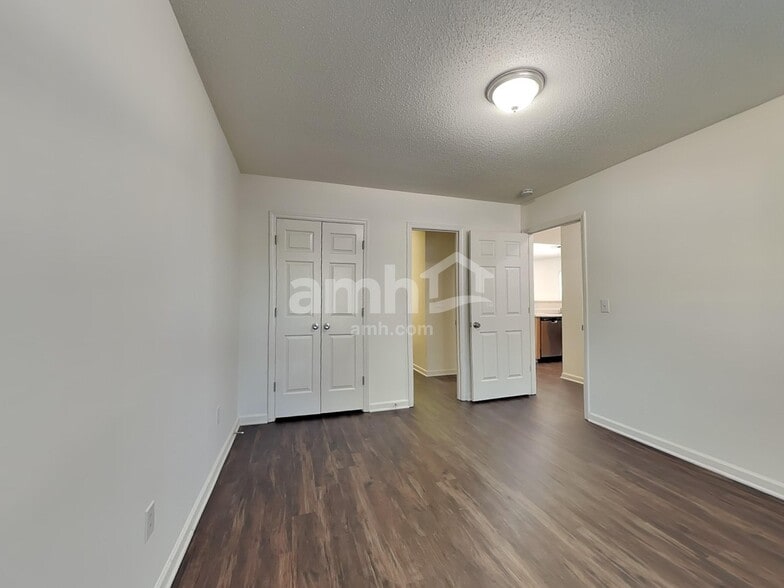 Building Photo - 133 Tudor Downs Rd