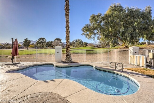 Building Photo - 5152 Forest Oaks Dr