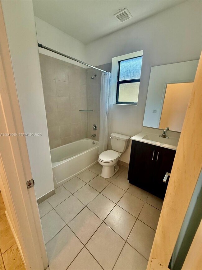 Building Photo - 25123 SW 107th Ct